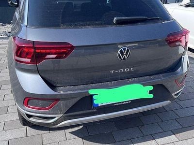 Gebraucht VW T-Roc Life 150 PS (110 kW) 2023 Grau SUV