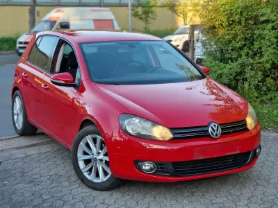 Gebraucht VW Golf VI 110 PS (80 kW) 2009 Rot Kleinwagen