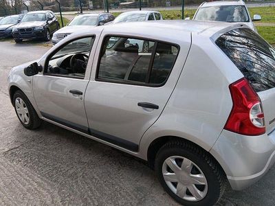 Gebraucht Dacia Sandero 75 PS (55 kW) 2009 Blau Limousine