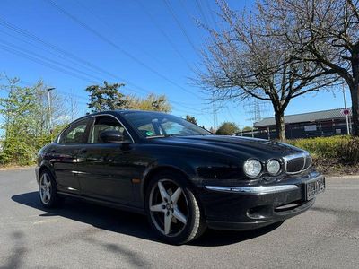 Second-hand Jaguar X-type Executive 230 CP (169 kW) 2002 Negru Berlinǎ