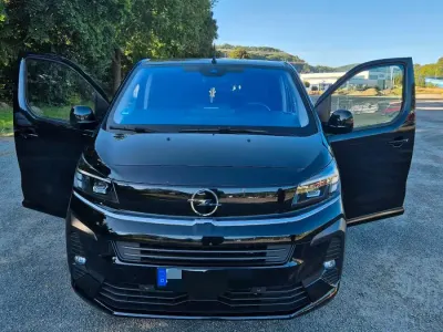 Gebraucht Opel Zafira Life Edition 177 PS (130 kW) 2025 Schwarz Van / Kleinbus