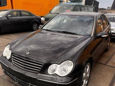 Mercedes C270