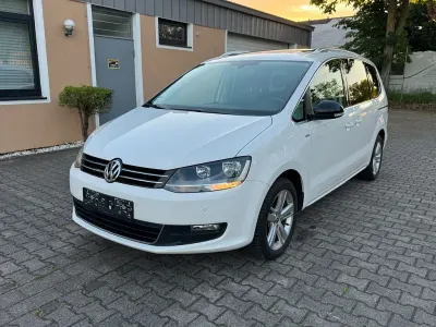 Gebraucht VW Sharan Match 140 PS (102 kW) 2013 Weiß Van / Kleinbus