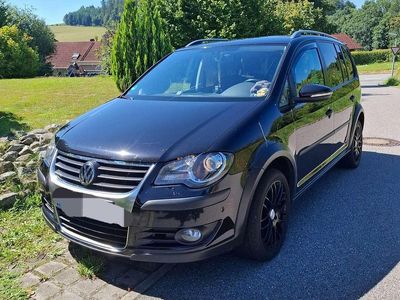 VW Touran Cross