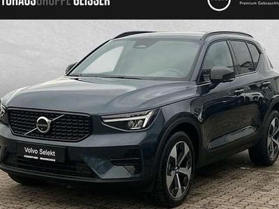 Neu Volvo XC40 Plus 163 PS (119 kW) 2025 Blau SUV
