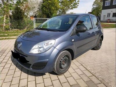 gebraucht Renault Twingo Tüv und Bremsen neu Zahnriemen 2 Jahre alt