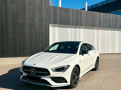 Gebraucht Mercedes CLA250e AMG 160 PS (117 kW) 2021 Weiß Limousine