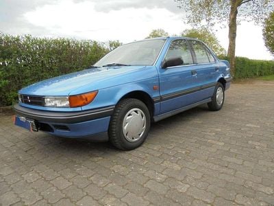 Usata Mitsubishi Lancer 90 CV (66 kW) 1991 Blu Berlina