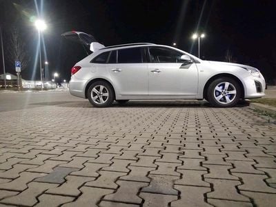 Gebraucht Chevrolet Cruze 131 PS (96 kW) 2013 Grau Kombi