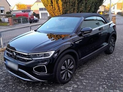 Gebraucht VW T-Roc Cabriolet Move 150 PS (110 kW) 2023 Schwarz Cabrio
