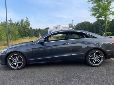 Mercedes E200