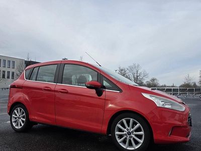 Gebraucht Ford B-MAX Titanium 101 PS (74 kW) 2014 Rot Van / Kleinbus