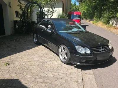 Gebraucht Mercedes CLK200 163 PS (119 kW) 2003 Schwarz Cabrio