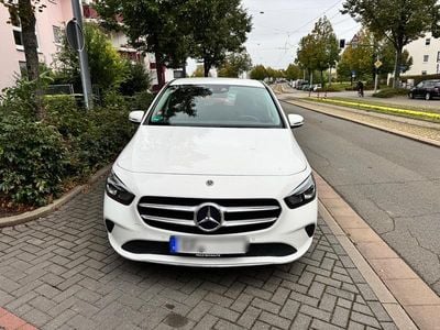 Mercedes B180