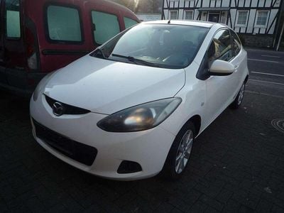 Gebraucht Mazda 2 Inclusive 75 PS (55 kW) 2009 Arachneweiß metallic Kleinwagen