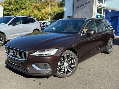 Gebraucht Volvo V60 Inscription 392 PS (288 kW) 2019 Maple brown / metallic Kombi