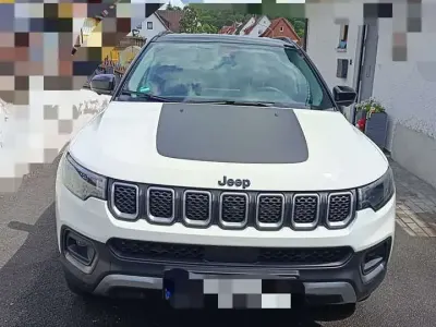 Gebraucht Jeep Compass 179 PS (131 kW) 2024 Weiß SUV