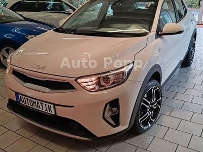Weiß Gebraucht 2023 Kia Stonic SUV | 19.299 € (Guter Preis)