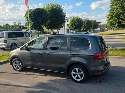 Gebraucht VW Sharan 140 PS (102 kW) 2014 Silber Van / Kleinbus
