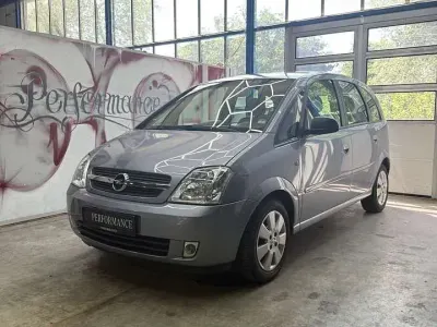 Gebraucht Opel Meriva 101 PS (74 kW) 2003 Lichtsilber m2 Van / Kleinbus