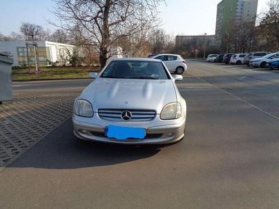 Gebraucht Mercedes SLK230 197 PS (144 kW) 2001 Silber Cabrio