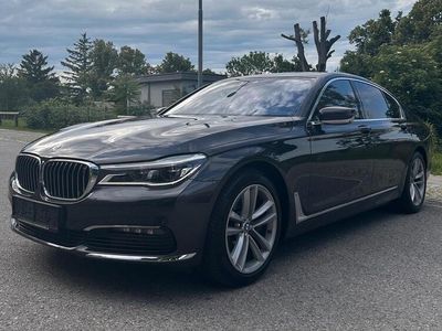 BMW 750