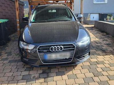 Gebraucht Audi A4 Attraction 177 PS (130 kW) 2012 Schwarz Kombi