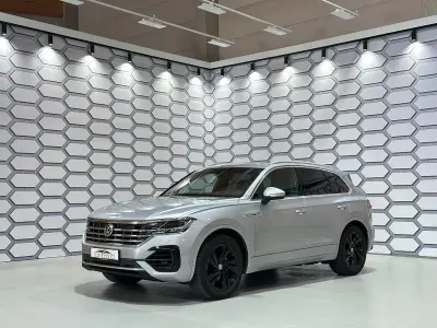 Gebraucht VW Touareg R-line 286 PS (210 kW) 2018 Silber SUV