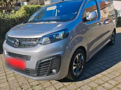 Używany Opel Zafira Life 177 KM (130 kW) 2021 Szary Minivan