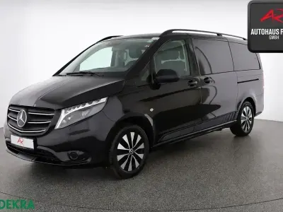 Gebraucht Mercedes Vito 237 PS (174 kW) 2023 Obsidianschwarz Van