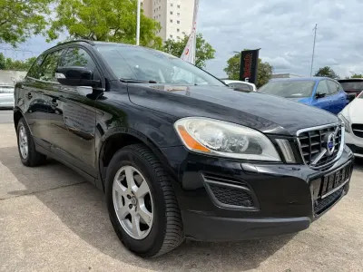Gebraucht Volvo XC60 Momentum 205 PS (150 kW) 2010 Schwarz SUV