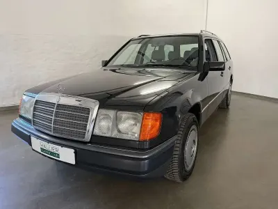Usata Mercedes 230 132 CV (97 kW) 1992 Blu Station wagon