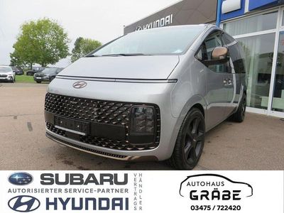 Gebraucht Hyundai Staria Signature 177 PS (130 kW) 2023 Silber Van / Kleinbus
