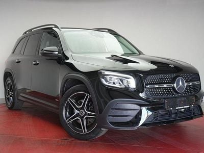 Mercedes GLB220