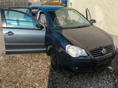 Grau Gebraucht 2008 VW Polo Trendline Limousine | 1.200 € (Guter Preis)