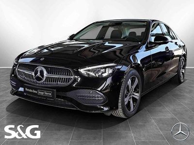 Metalliclack obsidianschwarz Gebraucht 2024 Mercedes C180 Avantgarde Limousine | 35.460 € (Fairer Preis)