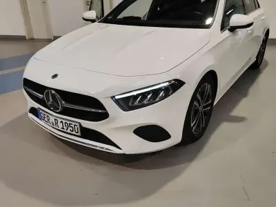 Gebraucht Mercedes A200 Advanced 163 PS (119 kW) 2024 Weiß Limousine