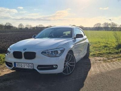 Gebraucht BMW 118 Coupé Sport Line 143 PS (105 kW) 2013 Weiß Coupé