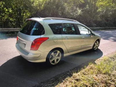 Gebraucht Peugeot 308 SW Platinum 120 PS (88 kW) 2011 Grau Kombi