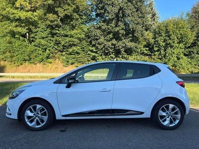 Gebraucht Renault Clio IV LIMITED 73 PS (53 kW) 2016 Weiß Limousine