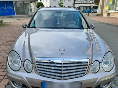 Gebraucht Mercedes E280 204 PS (150 kW) 2008 Silber Kombi