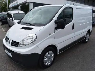 Gebraucht Renault Trafic 90 PS (66 kW) 2012 Weiss casablanca Van / Kleinbus
