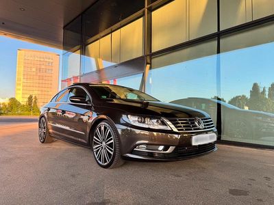 Usata VW Passat R 140 CV (102 kW) 2012 Marrone Coupé