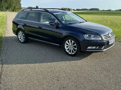 Gebraucht VW Passat Comfortline 140 PS (102 kW) 2014 Blau Kombi