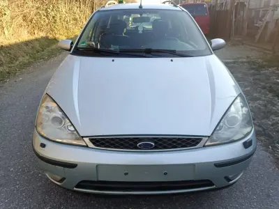 Gebraucht Ford Focus 100 PS (73 kW) 2004 Grün Kombi