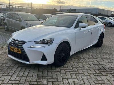 Lexus IS300h
