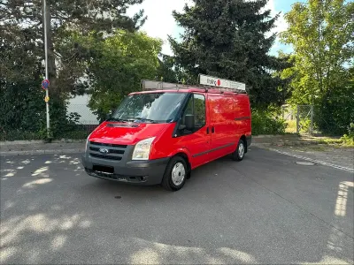 Gebraucht Ford Transit 116 PS (85 kW) 2010 Rot Van / Kleinbus
