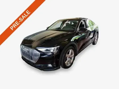 Gebraucht Audi e-tron Sportback Ambiente 230 kW (313 PS) 2022 Mythosschwarz metallic SUV