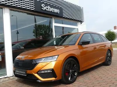 Gebraucht Skoda Octavia RS 245 PS (180 kW) 2024 Phoenixorange Kombi