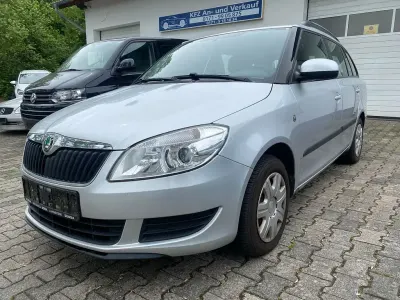 Gebraucht Skoda Fabia Ambition 90 PS (66 kW) 2012 Silber Kombi